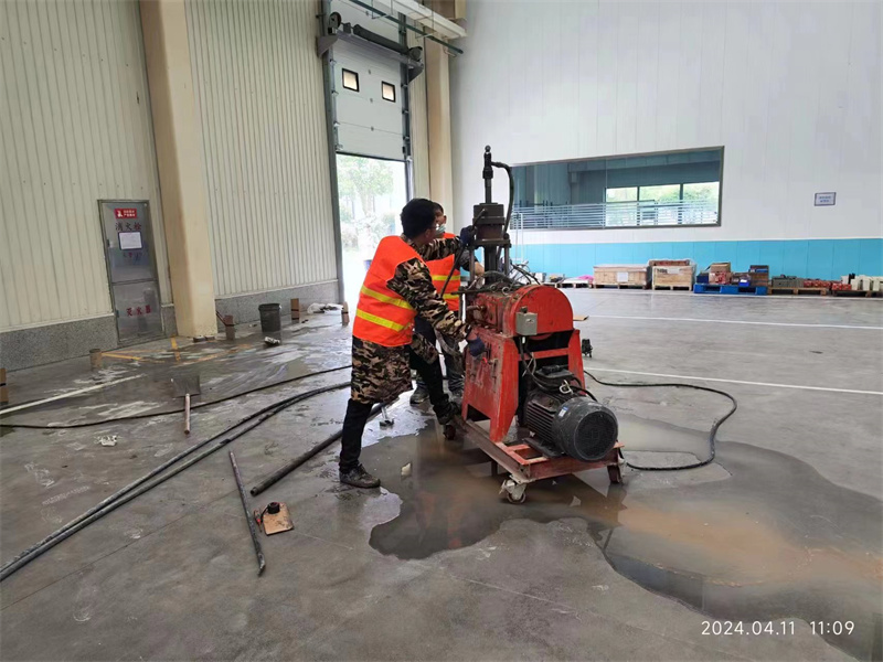 库车厂房地面下沉塌陷注浆加固施工